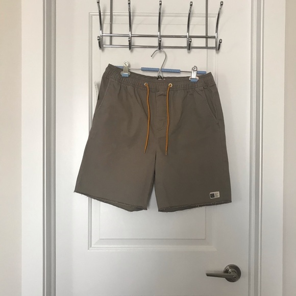 Shorts for men - Picture 1 of 3